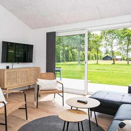 10 Person In * Ansager