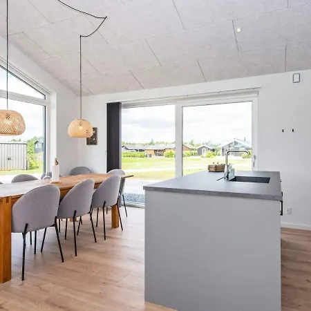 10 Person In Dom wakacyjny *